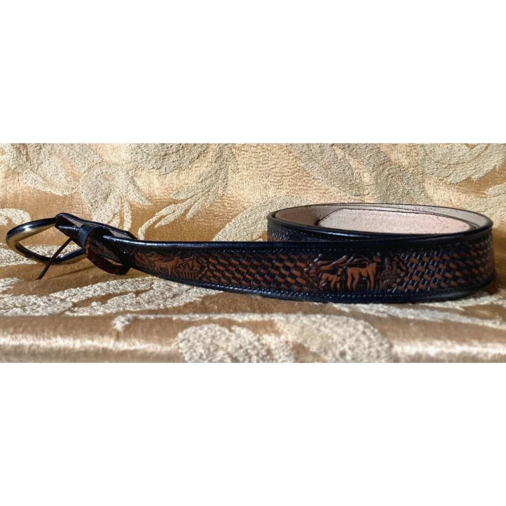 Vintage 90s Belt 1990s Embossed Leather Nature Western Deer Mountains Size XL